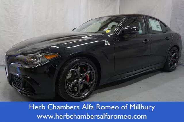 Alfa Romeo Giulia 2017 $68320.00 incacar.com