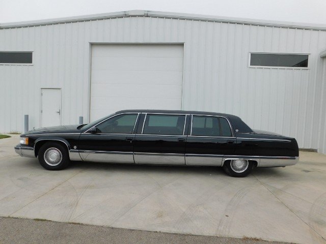 Cadillac Fleetwood 1996 $5995.00 incacar.com