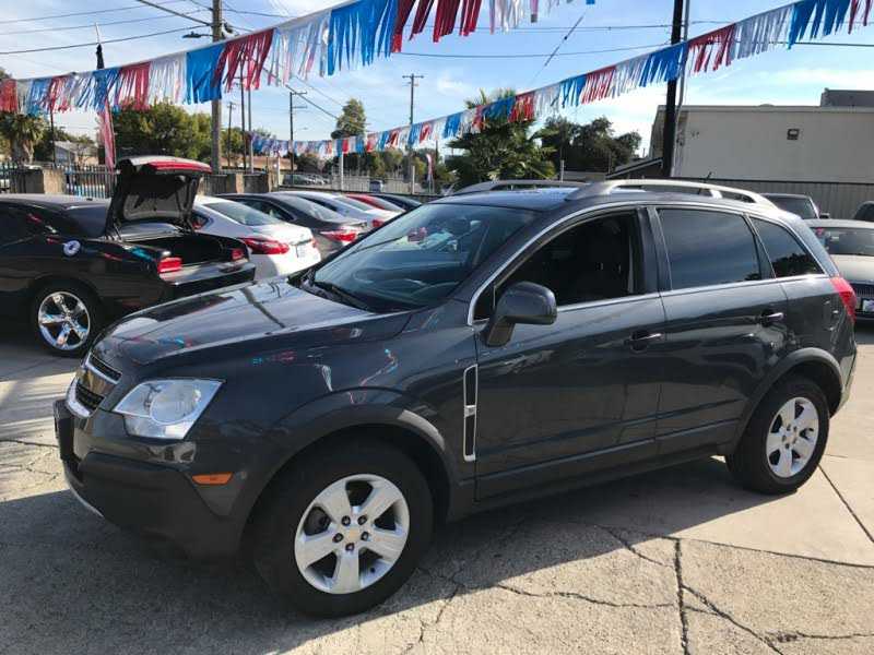 Chevrolet Captiva 2013 $7999.00 incacar.com