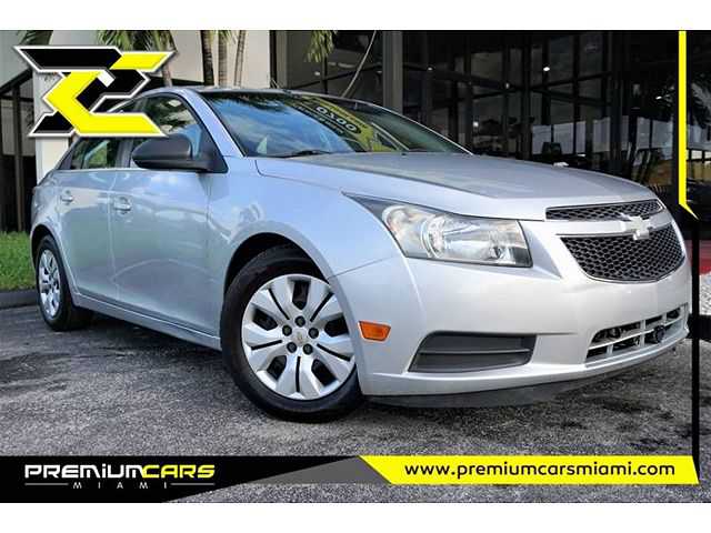 Chevrolet Cruze 2012 $4900.00 incacar.com