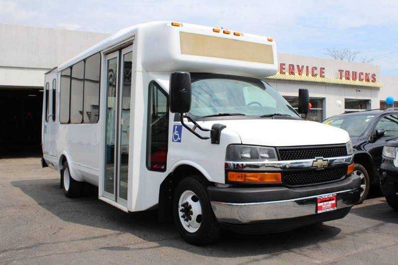 Chevrolet Express 2014 $9850.00 incacar.com
