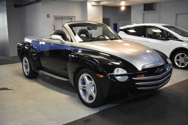 Chevrolet SSR 2004 $23998.00 incacar.com