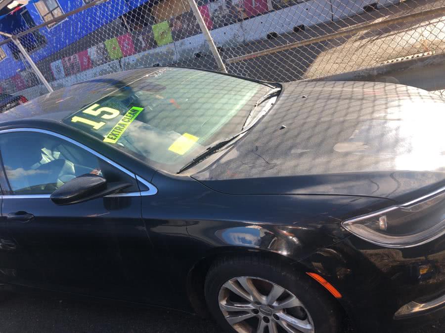 Chrysler 200 2015 $4595.00 incacar.com