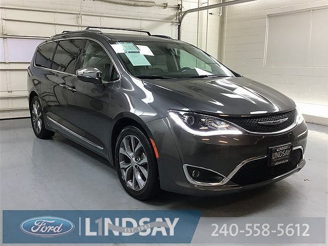 used Chrysler Pacifica 2017 vin: 2C4RC1GG9HR648039