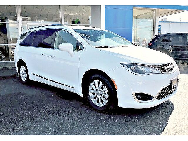 used Chrysler Pacifica 2018 vin: 2C4RC1BG5JR211278