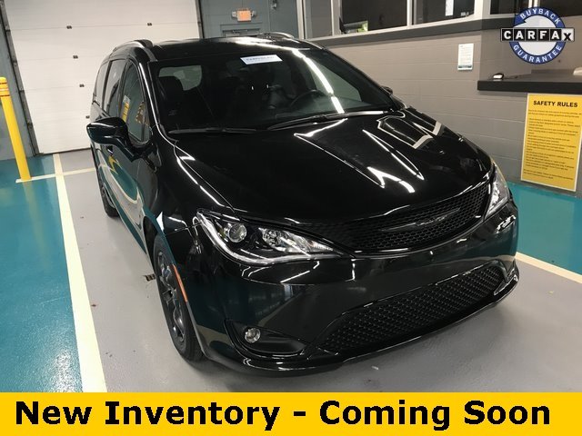 used Chrysler Pacifica 2018 vin: 2C4RC1BG6JR318338