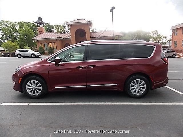 used Chrysler Pacifica 2019 vin: 2C4RC1BG9KR566939