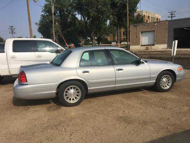 Ford Crown Victoria 1999 $3500.00 incacar.com