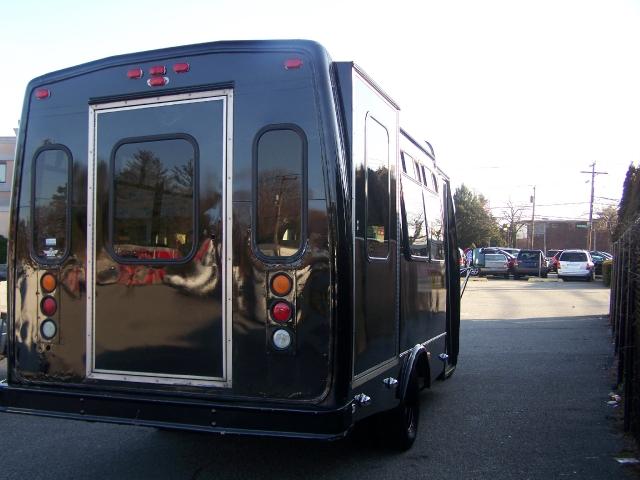 1999 Ford Econoline E-350