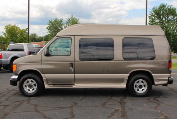 2003 Ford Econoline E-250