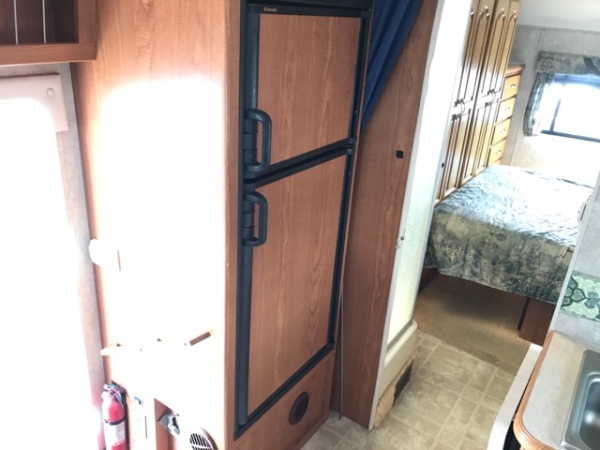 2003 Ford Econoline E-450