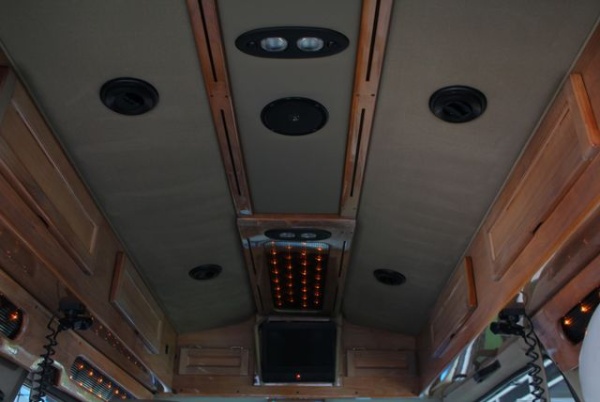 2003 Ford Econoline E-250
