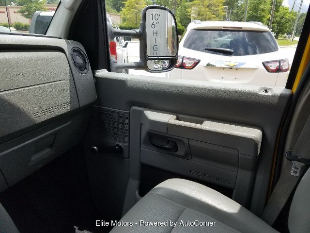 2010 Ford Econoline E-350