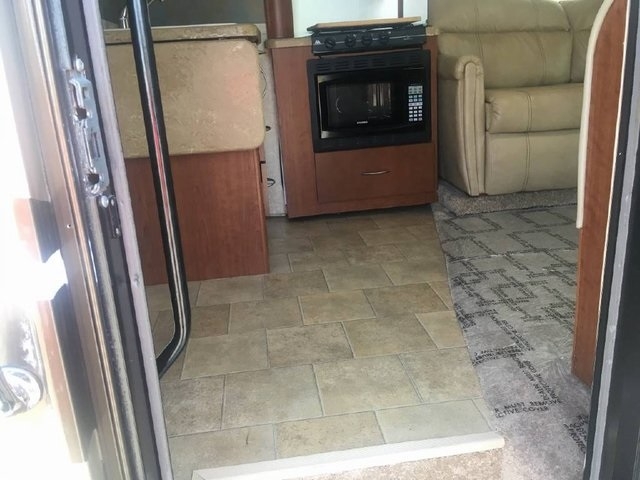 2010 Ford Econoline E-450