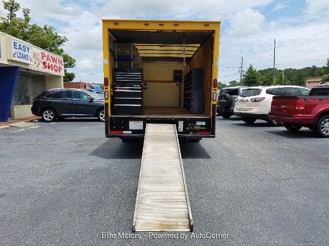 2010 Ford Econoline E-350