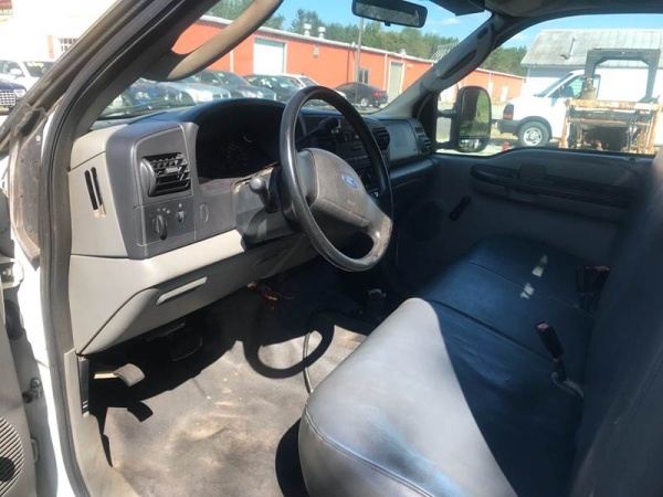 2005 Ford F-350 XL