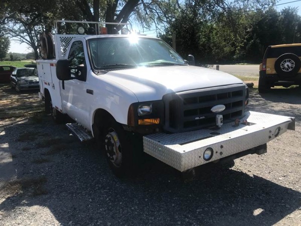 2005 Ford F-350 XL