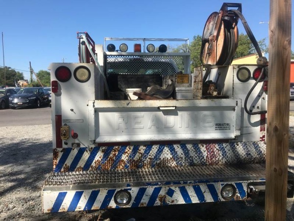 2005 Ford F-350 XL