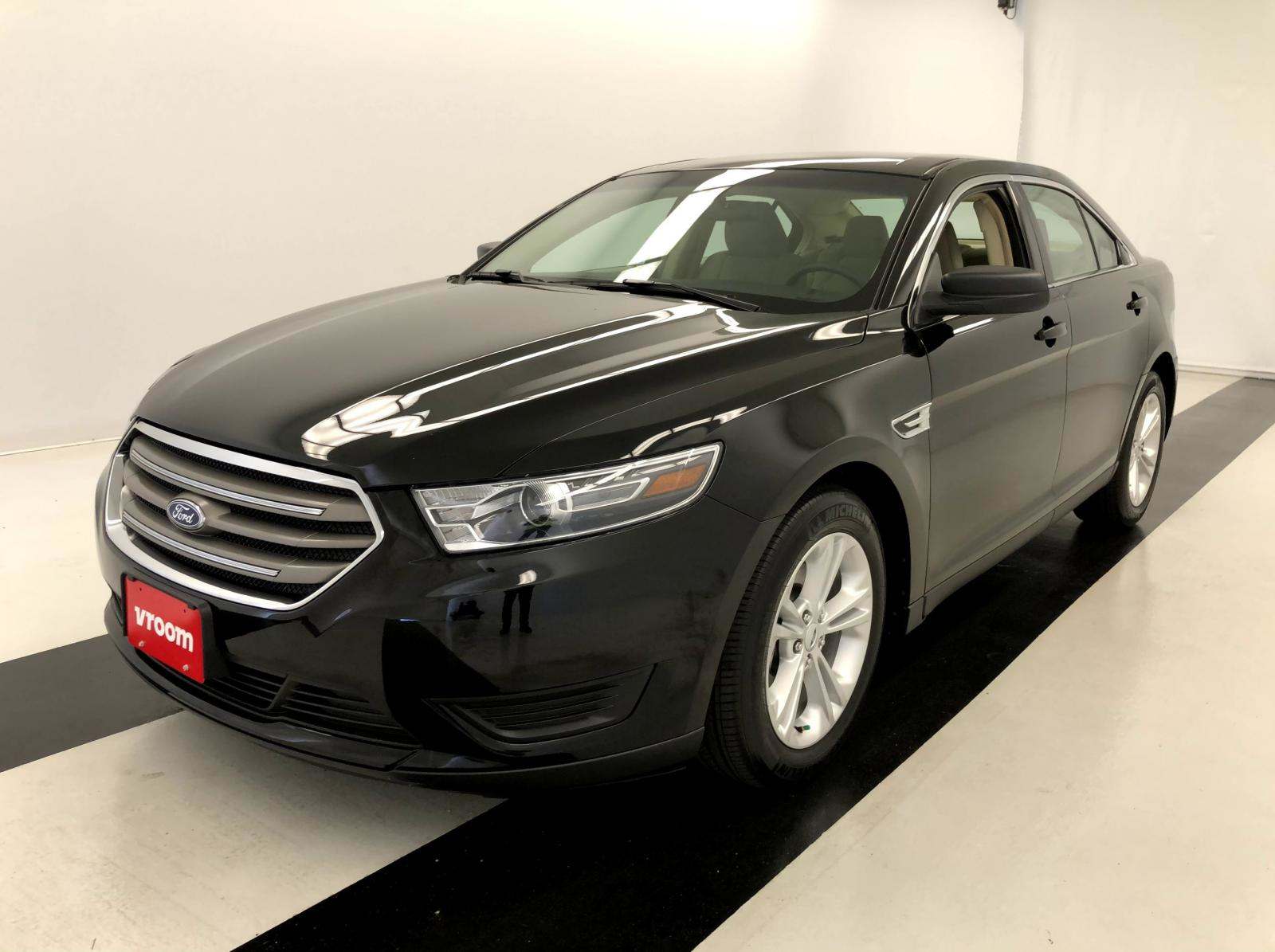 used Ford Taurus 2018 vin: 1FAHP2D81JG123346