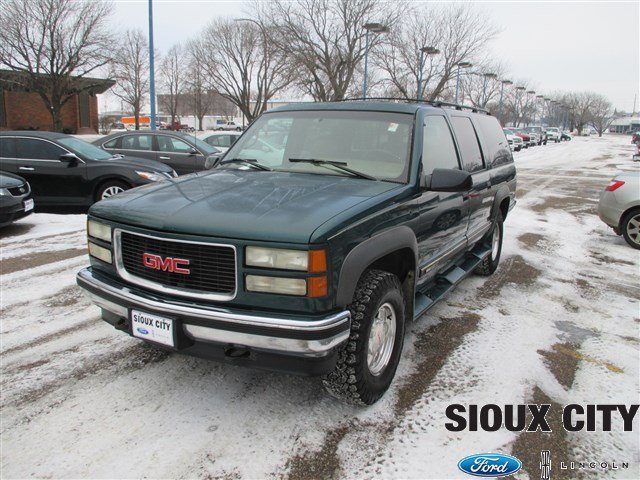 GMC Suburban 1995 $3990.00 incacar.com