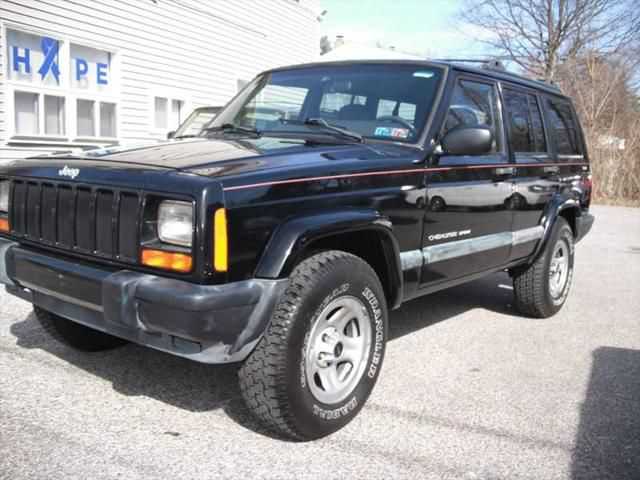 Jeep Cherokee 1999 $5600.00 incacar.com