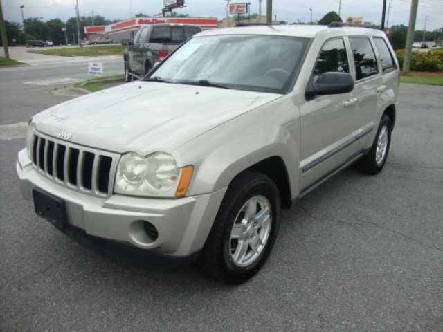 Jeep Grand Cherokee 2007 $8900.00 incacar.com