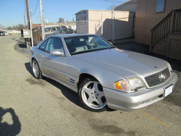 Mercedes-Benz SL-Class 2001 $10795.00 incacar.com