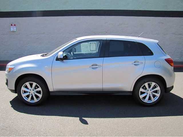 Mitsubishi Outlander Sport 2013 $9864.00 incacar.com
