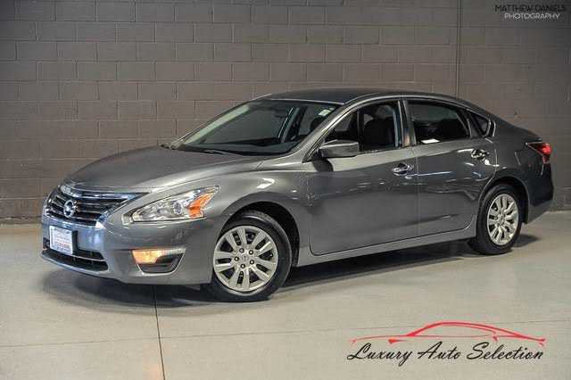 Nissan Altima 2015 $9985.00 incacar.com