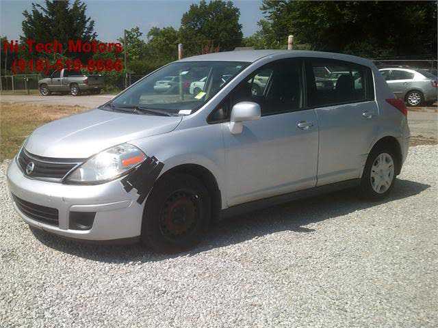 Nissan Versa 2011 $3000.00 incacar.com