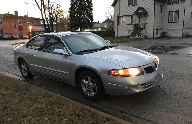 Pontiac Bonneville 2002 $1299.00 incacar.com