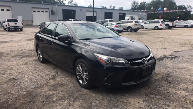 Toyota Camry 2017 $16000.00 incacar.com