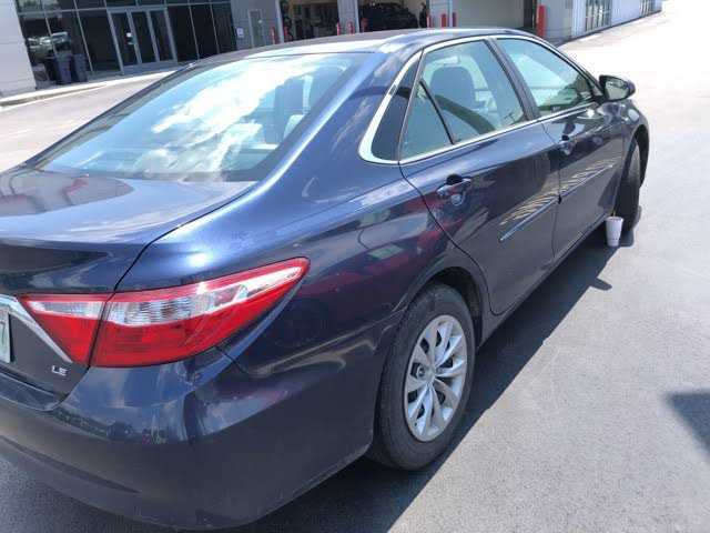 Toyota Camry 2017 $18800.00 incacar.com