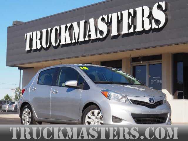 Toyota Yaris 2014 $8495.00 incacar.com
