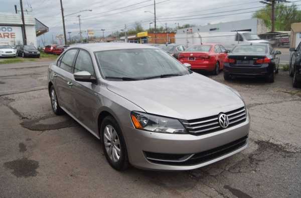 Volkswagen Passat 2014 $4499.00 incacar.com