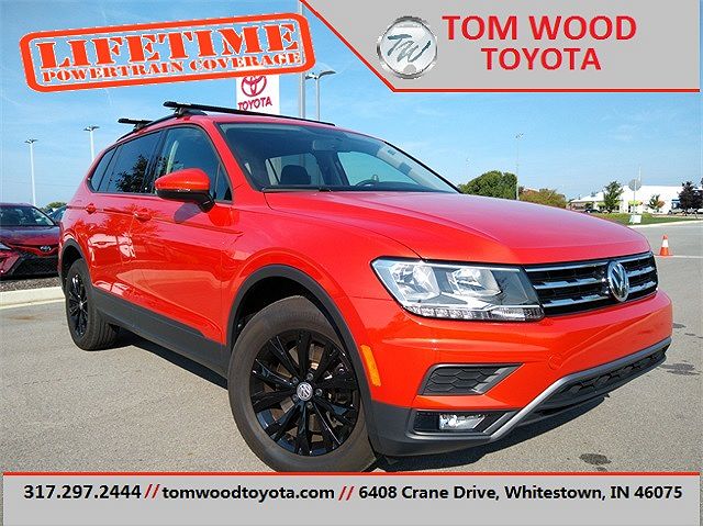 used Volkswagen Tiguan 2018 vin: 3VV0B7AX1JM014357