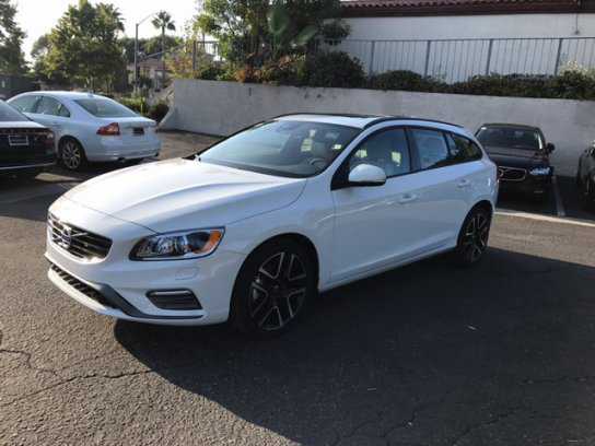 Volvo V60 2017 $29988.00 incacar.com
