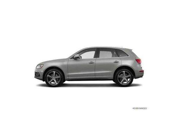 Audi Q5 2016 $54815.00 incacar.com