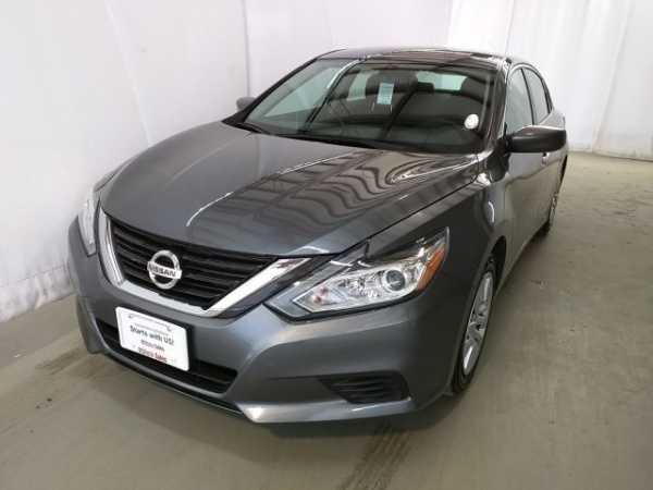Nissan Altima 2016 $17995.00 incacar.com
