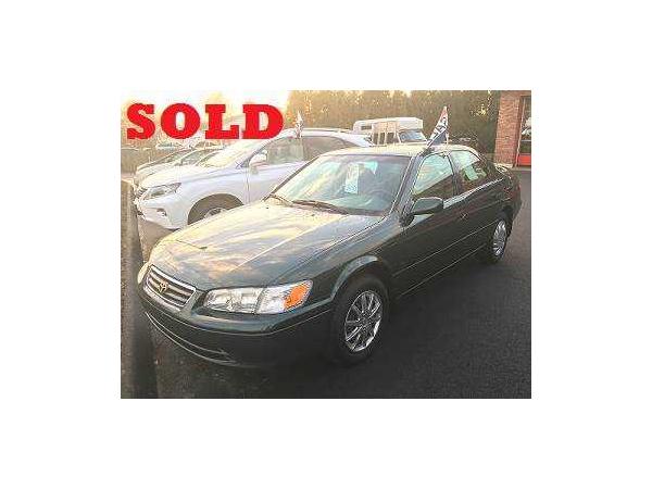 Toyota Camry 2000 $3300.00 incacar.com